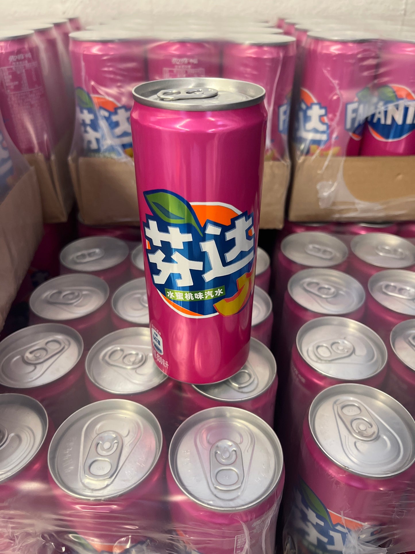 Fanta Peach China 330ml Can mhd 08/26 - My Candytown